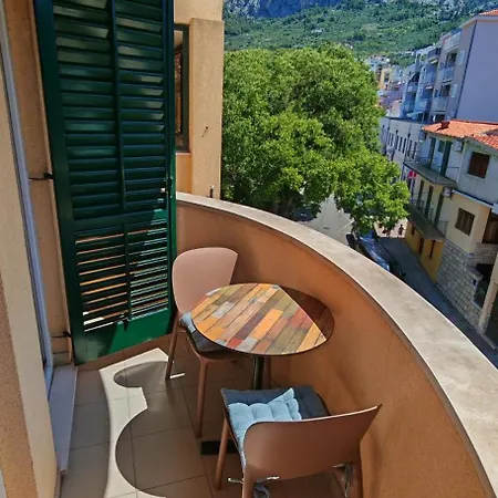Domina Apartman