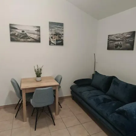 Domina شقة ماكارسكا